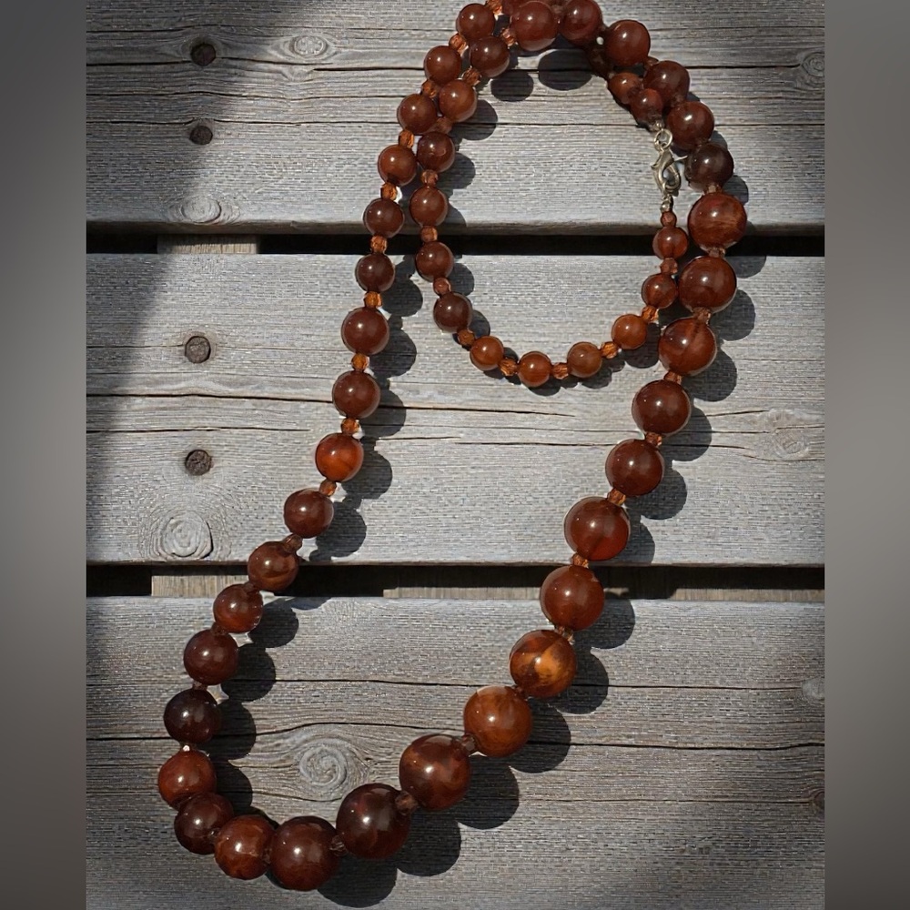 Vintage Cherry Amber Bake-light Bead Necklace - Picture 9 of 9